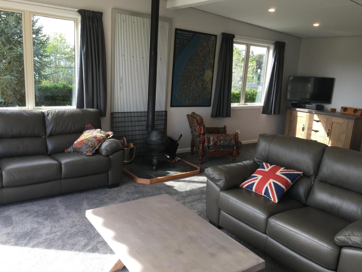 Fergus Hideaway Villa Te Anau Exteriör bild