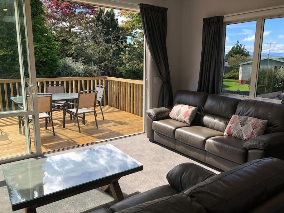 Fergus Hideaway Villa Te Anau Exteriör bild