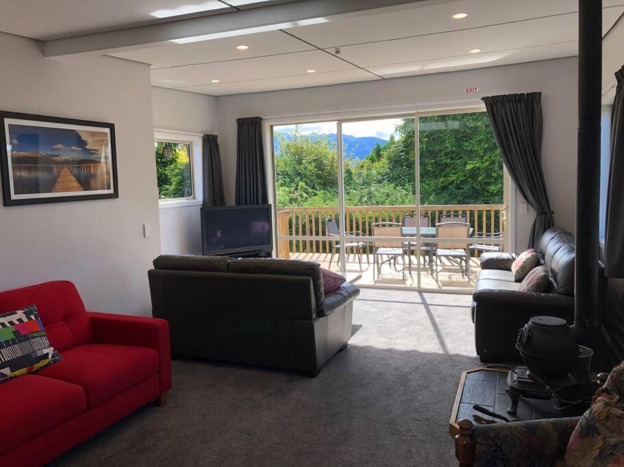 Fergus Hideaway Villa Te Anau Exteriör bild
